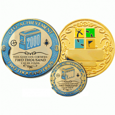 2000 Finds Geo-Achievement set Geocoin